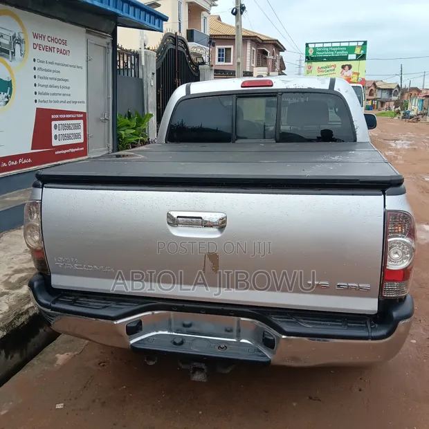 Toyota Tacoma Double Cab V6 Automatic 2011 - Silver - 1