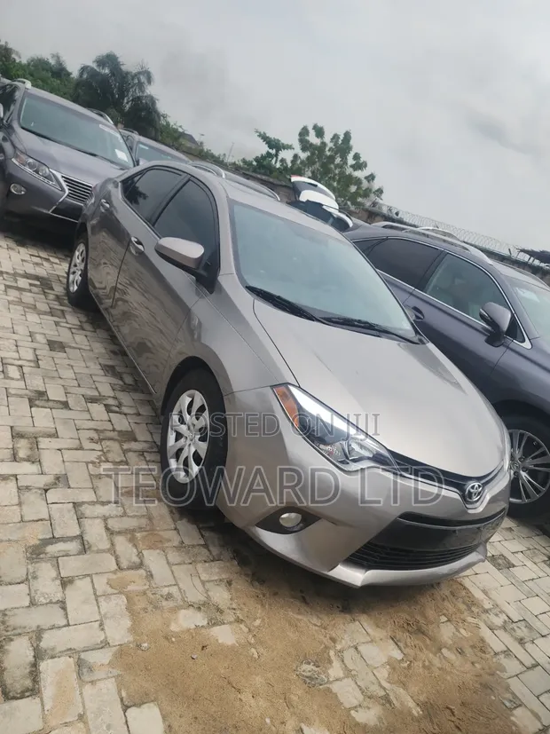 2015 Toyota Corolla LE Sedan - Wadda Akawo Daga Ƙasashen Waje - 1