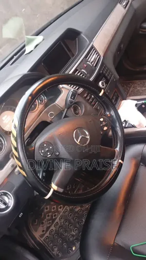 Mercedes-Benz C350 2012 Baki