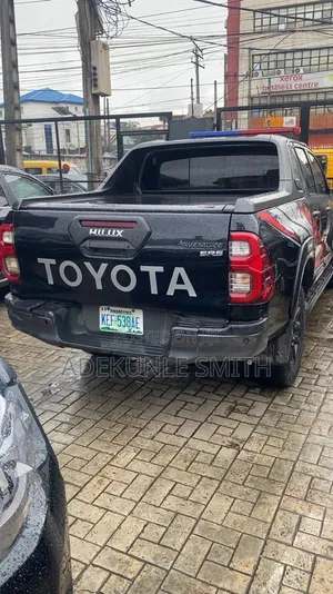 Toyota Hilux Rental