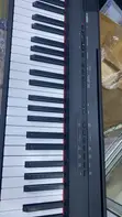 Yamaha Piano mai Makada 88 - 1