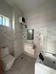 Gidan Kwana 1 na Raba a Ikota Villa don Sawa - 4