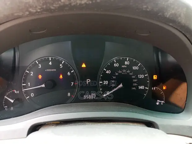 Lexus RX 2011 White SUV - 1