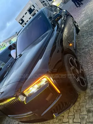 Rolls-Royce Cullinan Base 2020 Black (Facelifted)