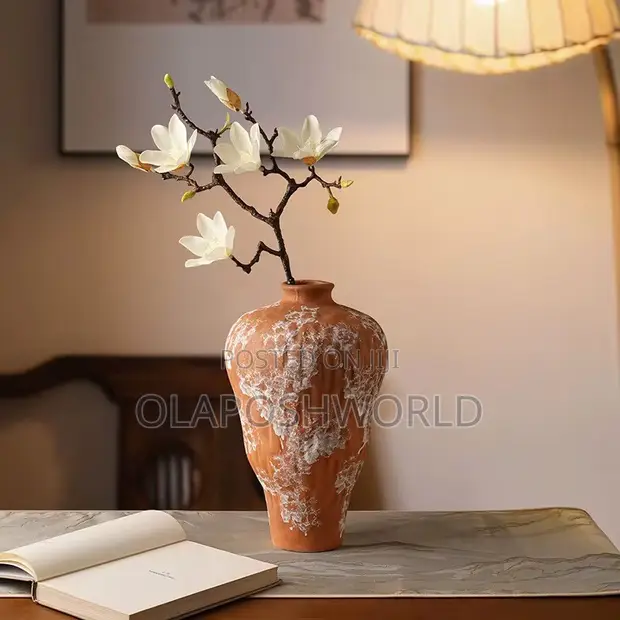 Opaline Bloom Tabletop Vase - 1