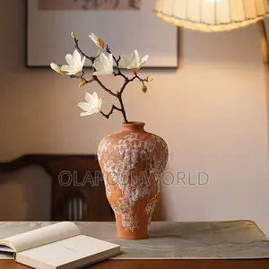 Opaline Bloom Tabletop Vase