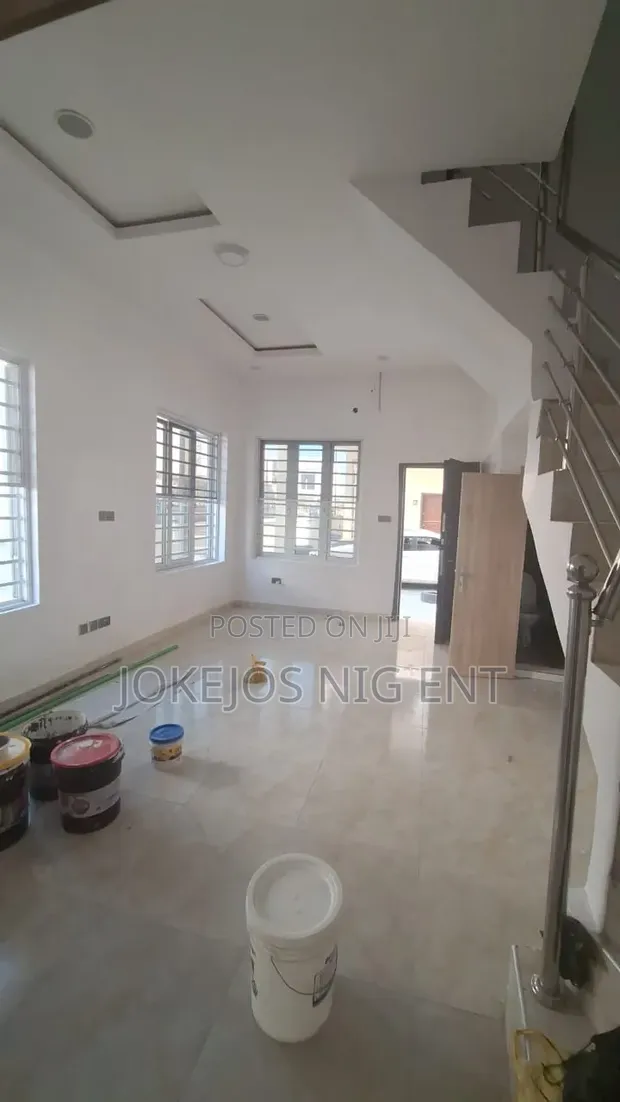4-Bedroom Townhouse/Terrace don haya a Harris Drive, VGC - 1