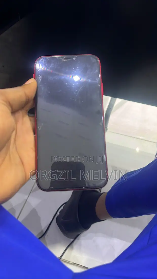 Apple iPhone 13 128GB Blue - 1