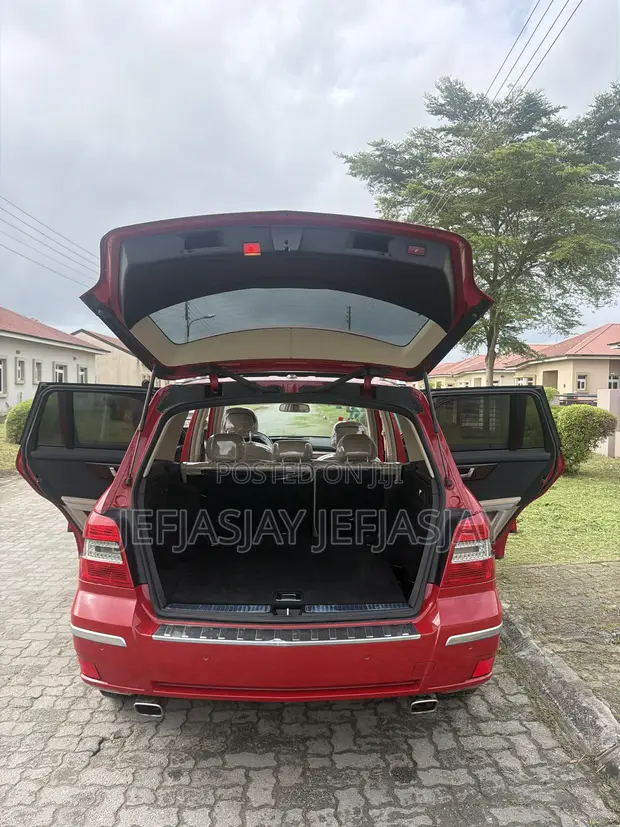Mercedes-Benz GLK-Class 350 4MATIC 2010 Red - 1