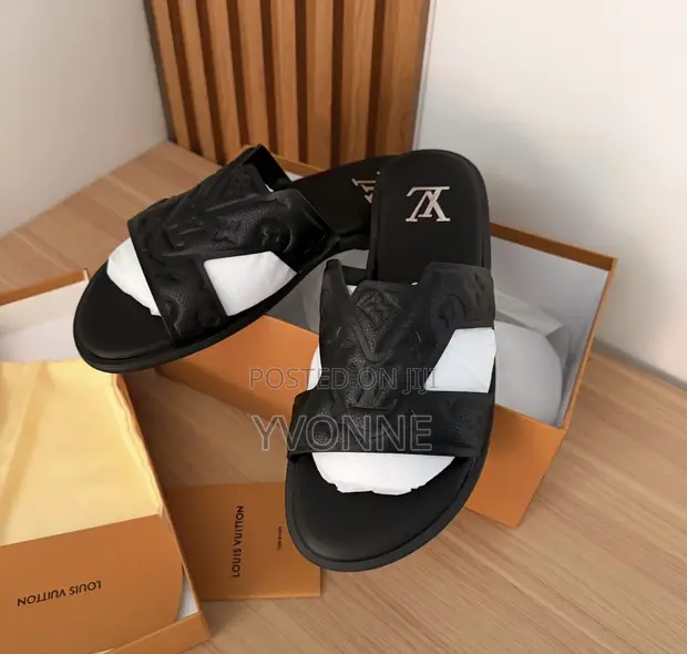 Luxury Louis Vuitton Men's Shoes - 1