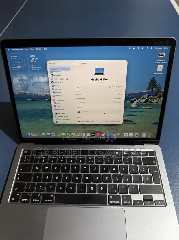 Apple MacBook Pro 2022 M2 13" 24GB RAM 1TB SSD - 1