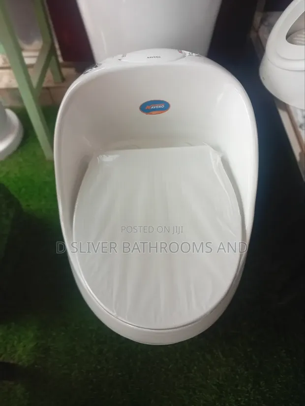 Navero Modern Ceramic Water Closet - White - 1