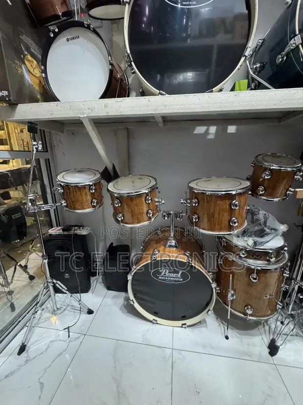 Pearl 7-Piece Drum Set (No Rack) - 1