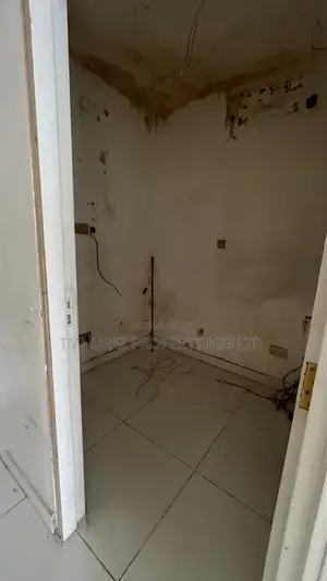 Showroom Shop for Rent, Lekki Phase 1