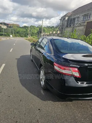 2011 Toyota Camry SE Sedan