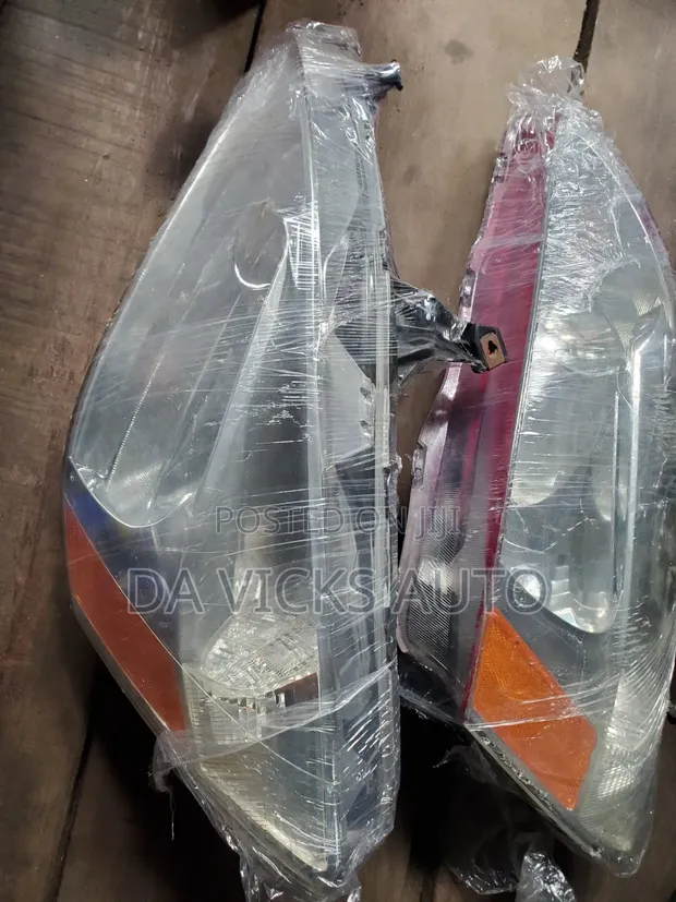 Used Headlight for Honda Accord (2003-2006) - 1