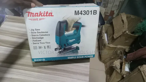 Makita 450W Jigsaw Machine - 1
