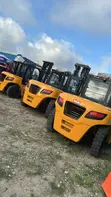 DGM Mobile Forklift 10t, 7t, 5t - Diesel - 1