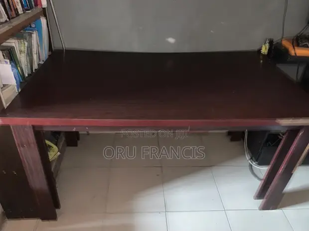 Used General Dining Table - Glossy Finish - 1