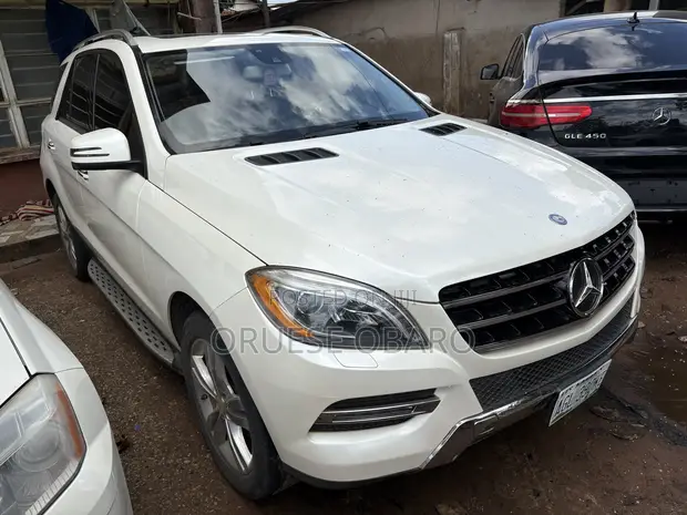 Mercedes-Benz ML350 4MATIC SUV 2014 - 1