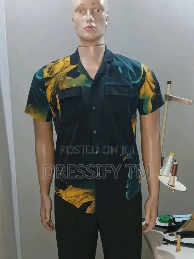 T-Shirt Na Maza Na Gargajiya Mai Collar Band - 1