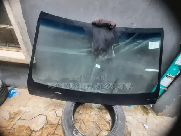 Gaban Gilashin Hyundai Santa Fe 2019 - 1