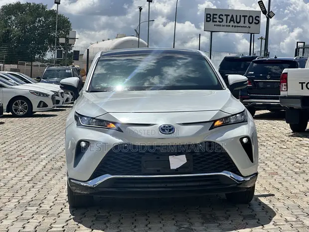 Toyota Venza 2022 Fari - 1