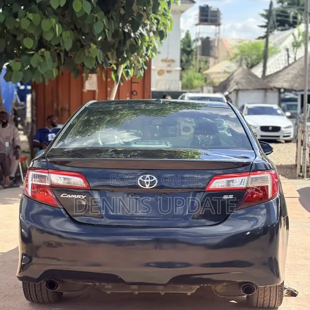2013 Toyota Camry SE V6 Sedan - Black - 1