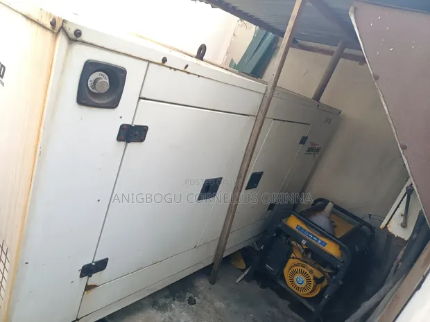 Jana'izar Mikano Perkins mai Kariya daga Sauti 30 KVA - 1