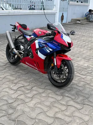 Honda CBR1000RR-R Fireblade SP 2024