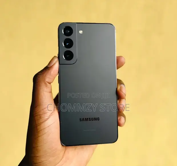 Samsung Galaxy S22 5G 128GB Baki (An Yi Amfani Da Shi A Ƙasashen Waje) - 1