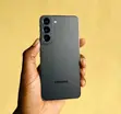 Samsung Galaxy S22 5G 128GB Baki (An Yi Amfani Da Shi A Ƙasashen Waje) - 1