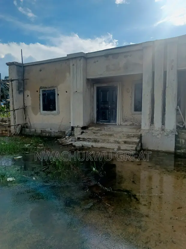 5 Bedroom Bungalow in Majesty Estate, Port Harcourt - 1