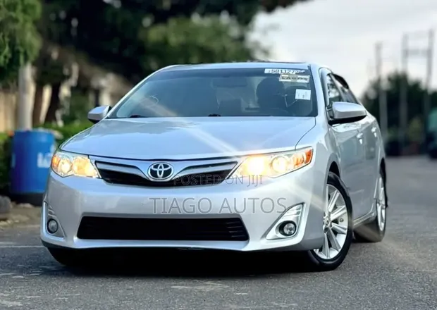 2012 Toyota Camry XLE Foreign Used - 1