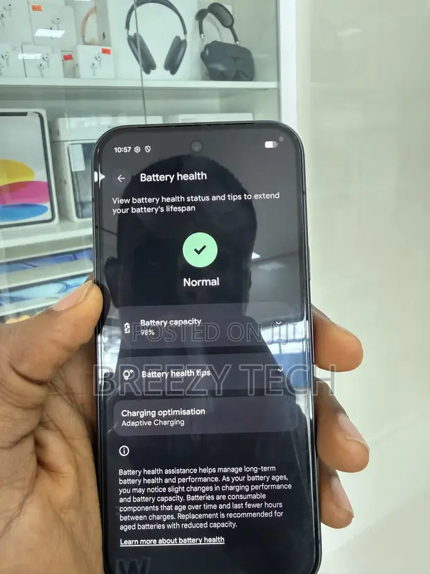 Google Pixel 10 128GB Black - 1