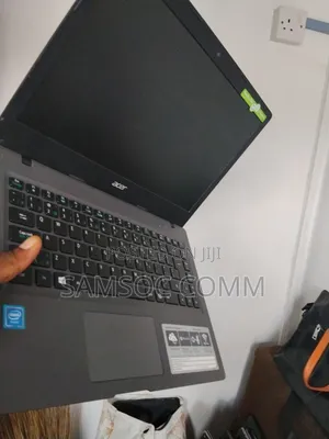 Acer Aspire One Cloudbook 14 Laptop (2GB RAM, 60GB SSD)