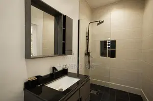 Luxury 2-Bedroom Apartment tare da Pool & Gym, Lekki Phase 1