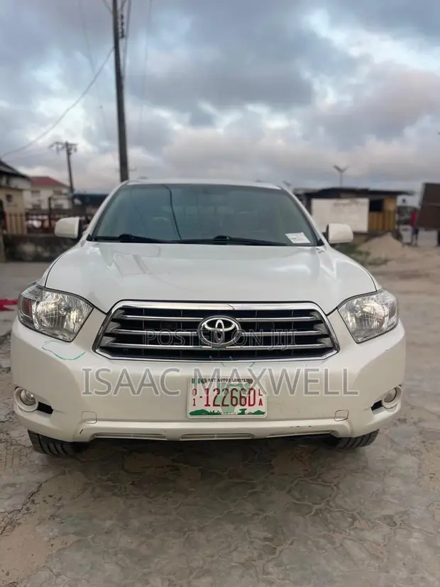 Toyota Highlander 2010 White - 1