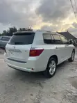Toyota Highlander 2010 White - 2