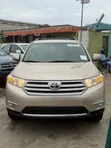Toyota Highlander SE 2012 Zinari - 1