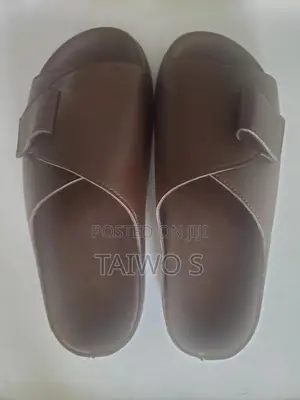 Takalmi Tan Brown Slip-On - Girman 43