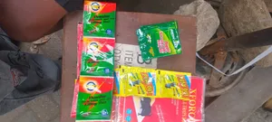 Pest Control Bundle: Rat Gum, Rat Poison, Cockroach Baits