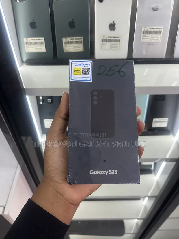 New Samsung Galaxy S23 256GB Black - 1