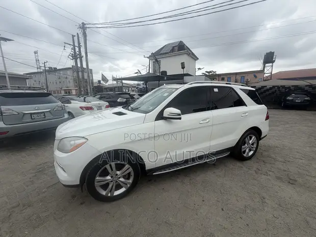 2014 Mercedes-Benz ML350 4MATIC SUV - 1