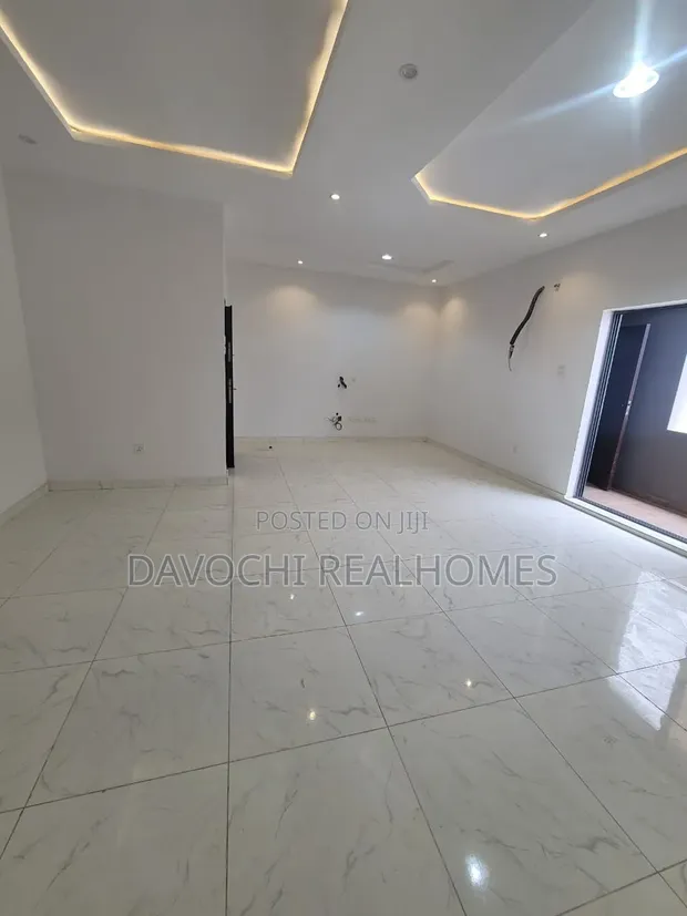 2 Bedroom Apartment don haya a Lekki Phase 1 - 1