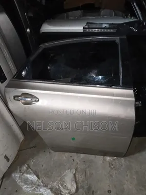 Toyota Avalon 2015 Back Right Door