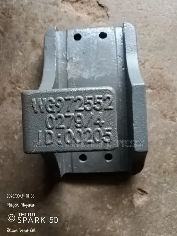 Brand New Howo Truck Spring Hanger - 1