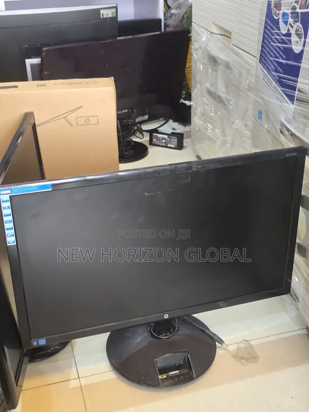 NOC 24-Inch Ultra Mai Haske Sosai Monitor - 1