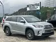2018 Toyota Highlander Silver - 3