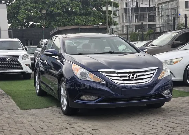 Hyundai Sonata 2012 Blue - 1